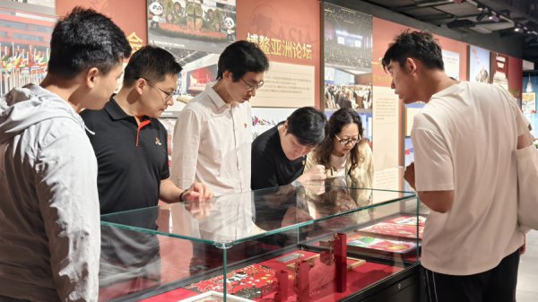 华政附校开展七一主题党日举止